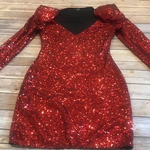 Fashion nova, Red sequins dress
